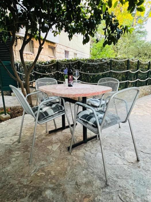 Garden Paradise Apartment