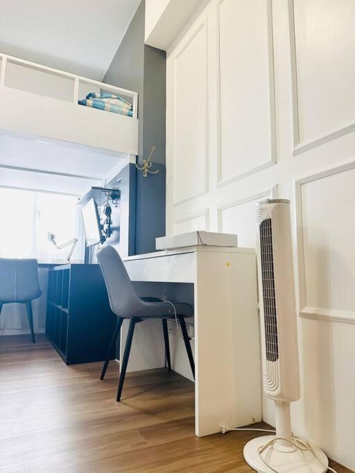 Loft-Style Condo @ Avida Towers with Wifi