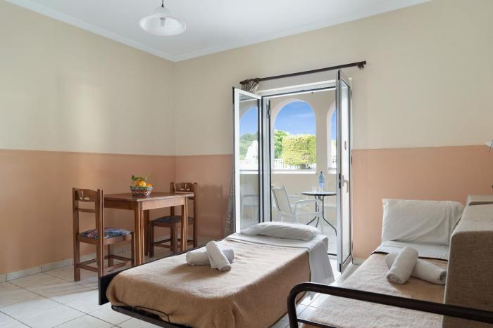 Sandy Maria studio 503