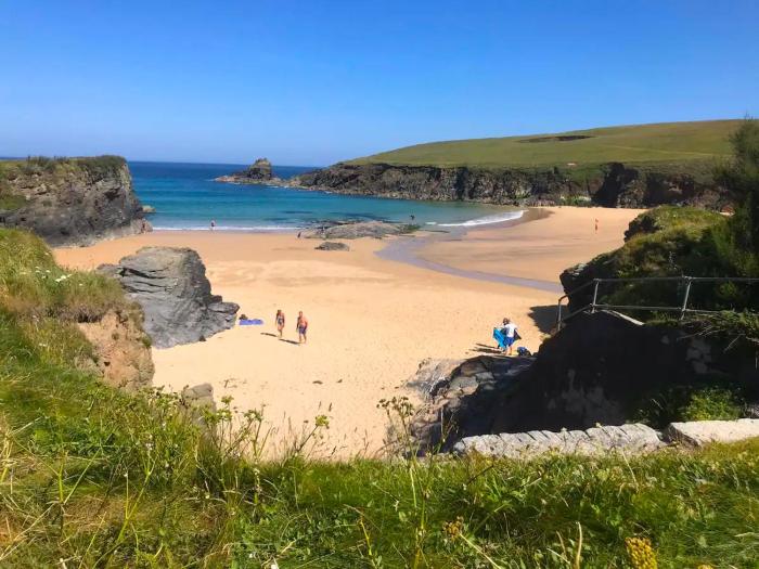 Trevone Bay Seaside Home For 4 - Close To Beach and Padstow