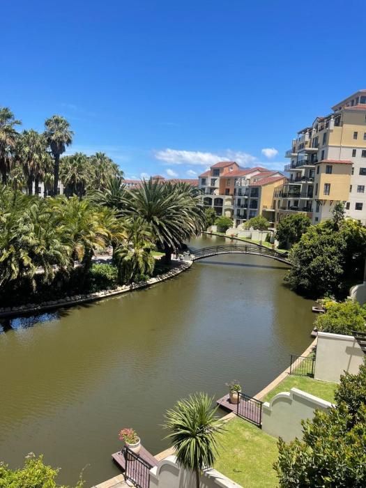 204 Island Club Luxury Apartment - Cape Town