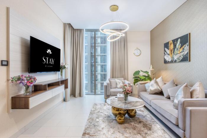 STAY BY LATINEM Luxury 1BR Holiday Home CVR A2003 near Burj Khalifa