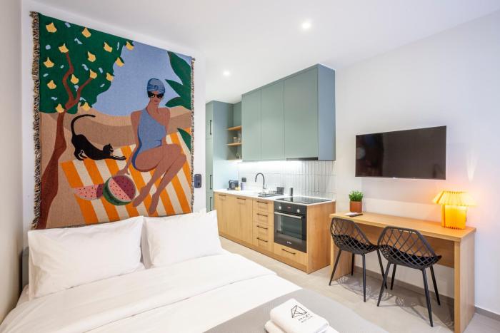 Mazi Rooms Charilaou 2,2