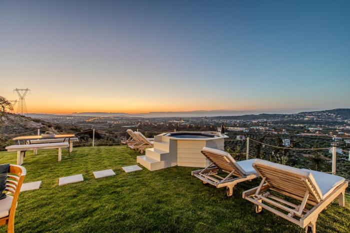 Kedria Lounge and infinity sea view residence