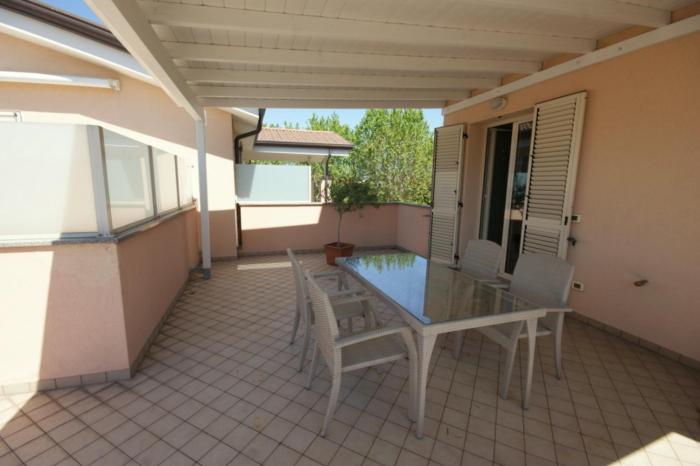 25 Trilocale vicino al mare