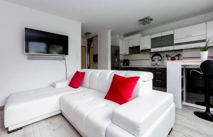 Malczewskiego Chic Studio by BookingHost