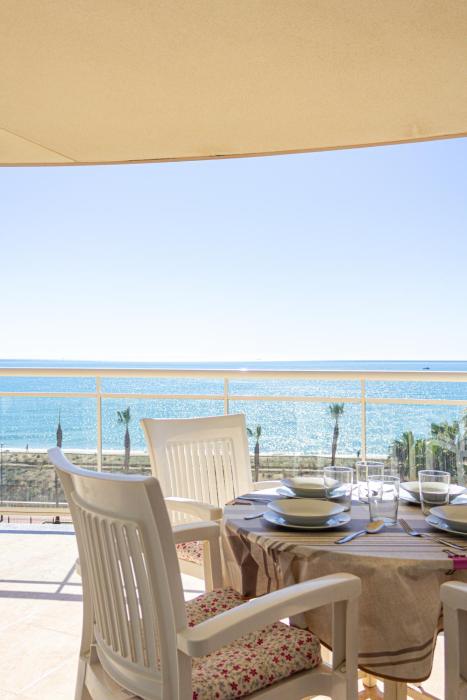 Apartamento con vista frontal al mar en Papa Luna