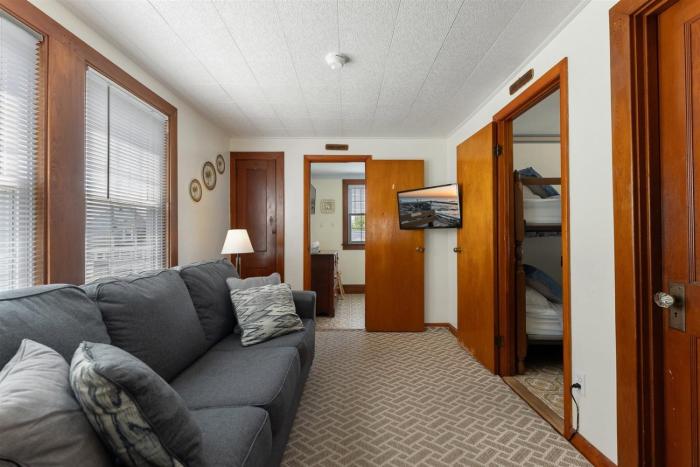 113 E 24Th Ave, 2Nd Floor