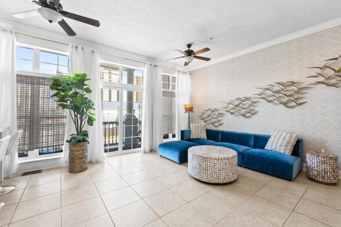 Beach House - Sea La Vie by Panhandle Getaways