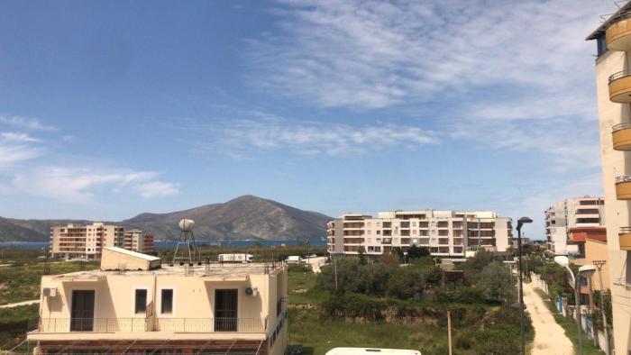 Enia Modern Comfort One-Bedroom Family Apartment in Central Orikum