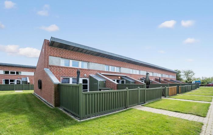 2 Bedroom Nice Home In Hemmet