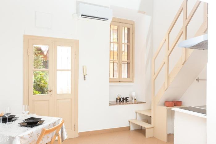 Cream Little Apartment - M1 - City Center