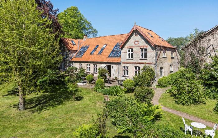 Cozy Home In Sønderborg With Kitchen