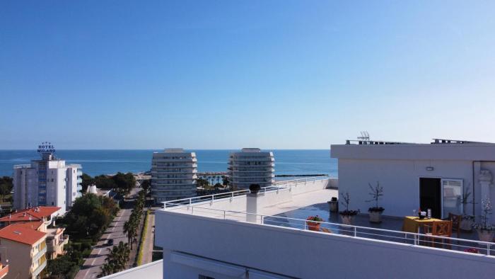 Una Finestra sul Mare