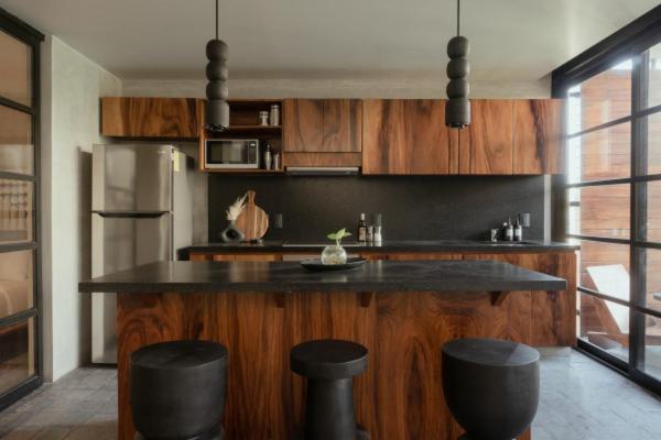 Luxury Jungle Loft Noir Beach Club