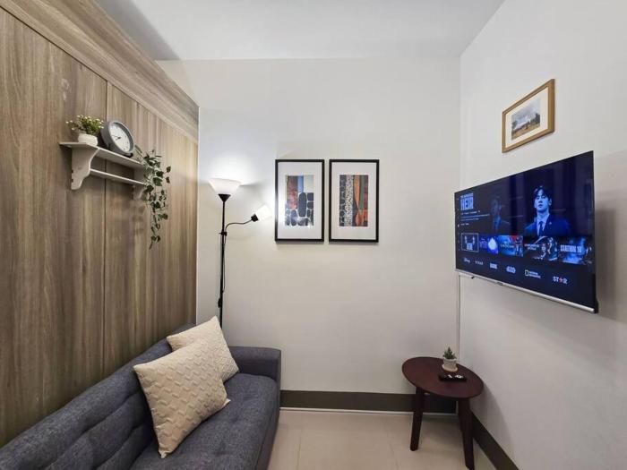 1BR Condotel with Balcony at FAME Residences #FM23