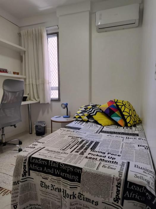 Hostel for One com quarto de solteiro e banheiro privativos