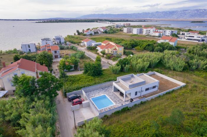 Seaside family friendly house with a swimming pool Privlaka, Zadar - 23159
