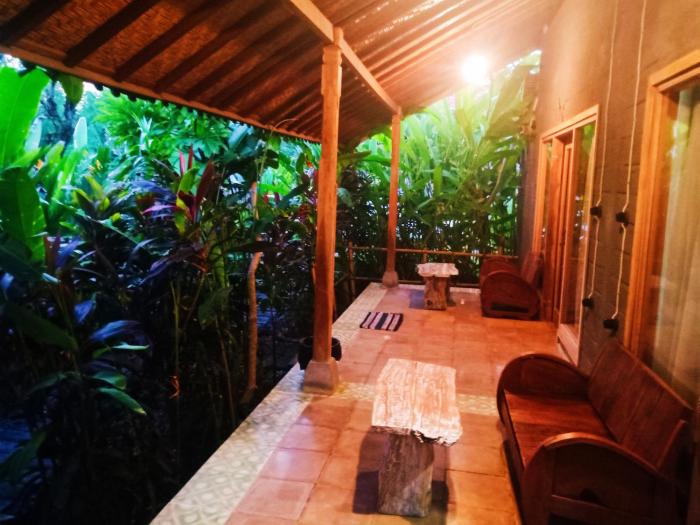 Umah Kayu 1-Menjangan homestay