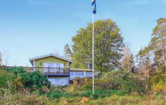 Amazing Home In Ätran With Kitchen