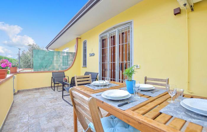 Beautiful Home In Bargecchia With Wifi