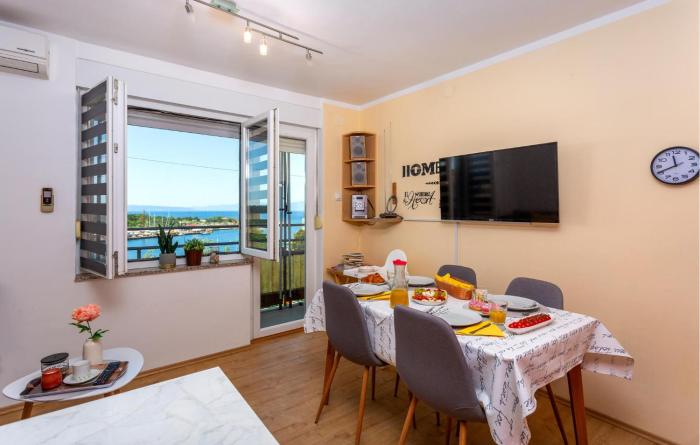 Lovely Apartment In Kraljevica