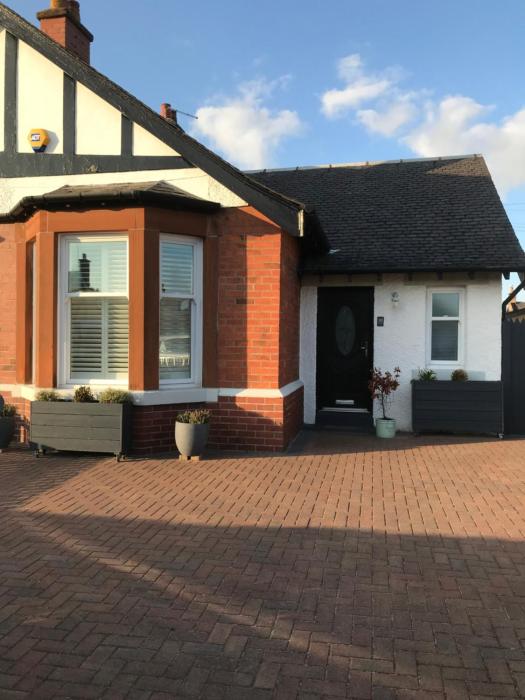 Caerlaverock Cottage