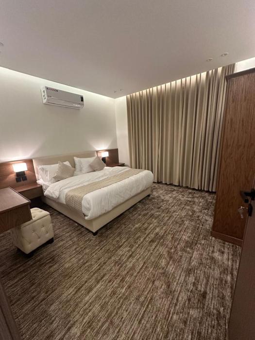 فندق اللحظات السعيدة