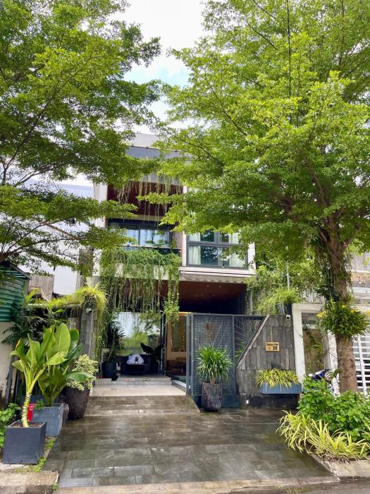 DELUXE VILLA 5 phòng ngủ 6 giường lớn