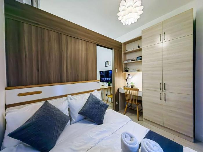 1BR Condotel with Balcony at FAME Residences #FM08