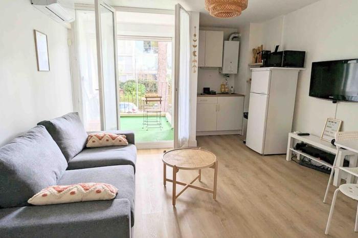 Studio climatisé 4 pers - Terrasse - Parking privé - Plage à pied