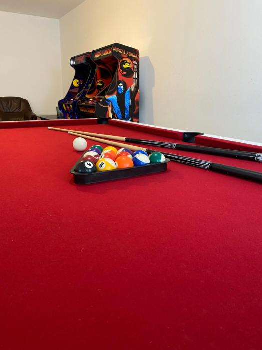 Riverside Stay at Stary Rynek - billiards, foosball and arcade games