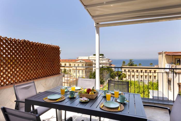 SorrentoVibes - 3BR Sorrento Apt SeaView Terrace