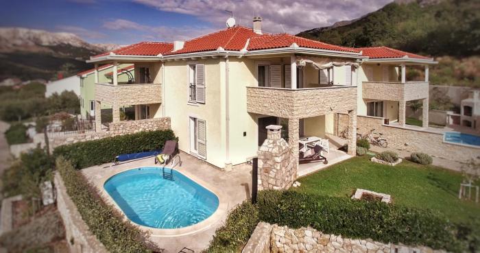 Ferienhaus mit Meerblick & Pool in Baška - Villa-Planina