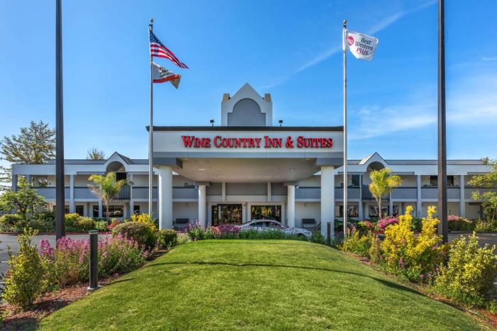 Best Western Plus Wine Country Inn & Suites