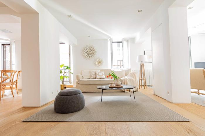 8 balconies Heart of the old town