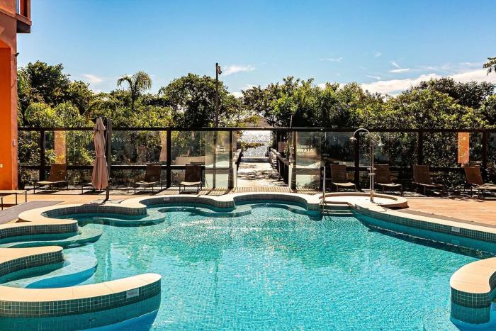 Pé na areia no Hotel Jurerê Beach Village