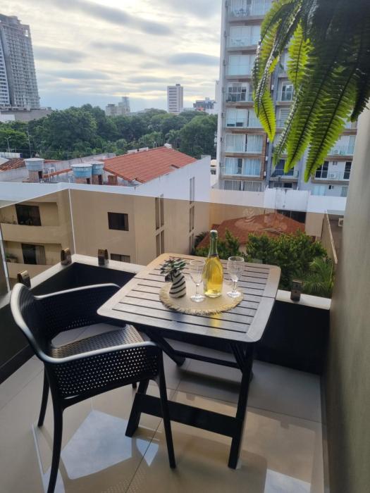 Dpto con balcón, piscina, gym, cowork en Equipe