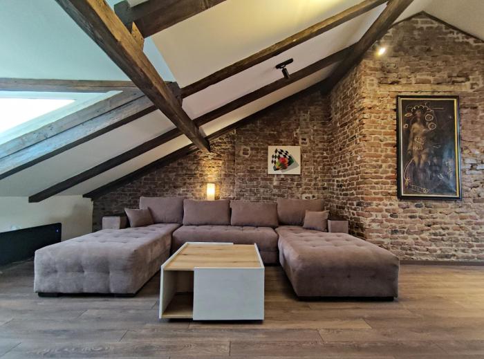 Charming Boutique Loft in Skopje, Main Square