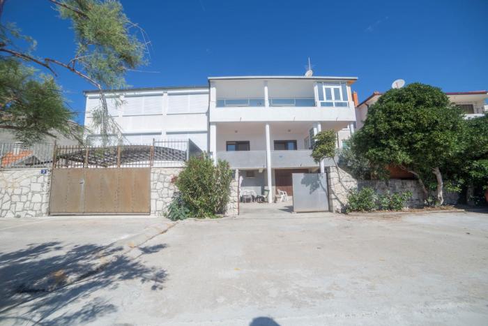 Apartments by the sea Businci, Ciovo - 23112