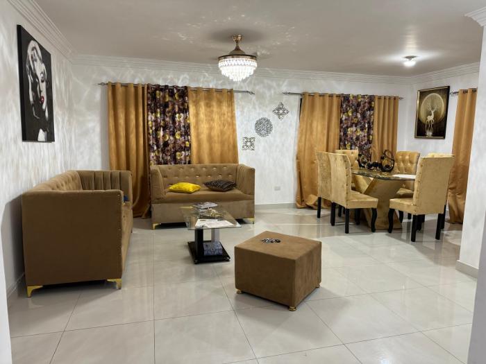 Apartamento de 3 Recamaras Cómodo con Seguridad Todo el Tiempo