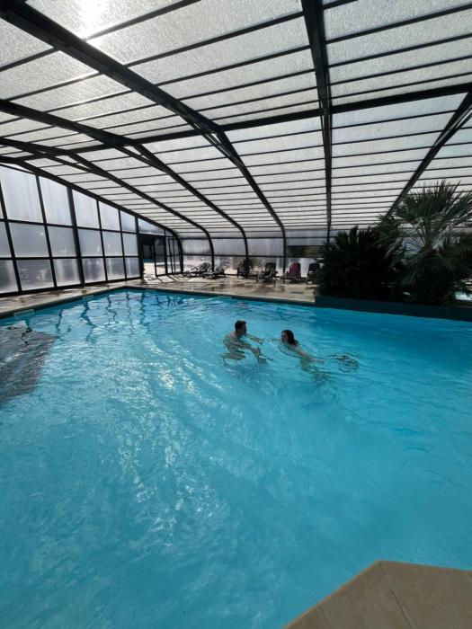 Mobil home confort XL,camping la pommeraie, piscine et océan, concarneau et pont aven