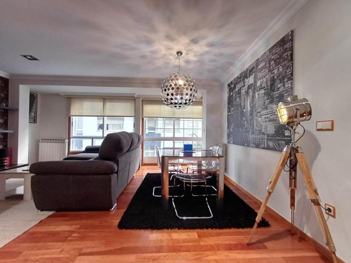 Bedoya - Amplio y moderno piso en pleno centro de Ourense