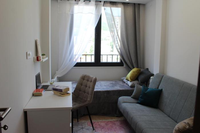 Modern apartments by the sea in the center of Igalo