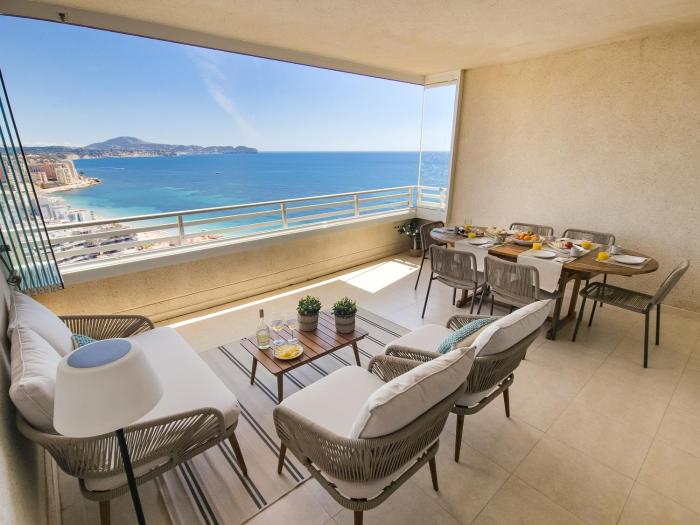 AVANOA - Apolo XVII Calpe