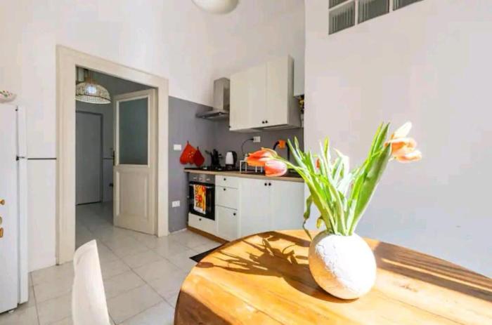 Romeo. Luminoso appartamento al centro di Roma