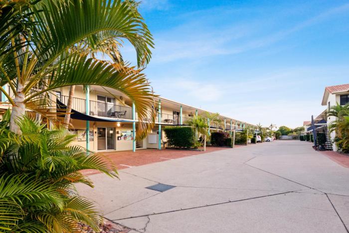 Arlia Sands Apartments