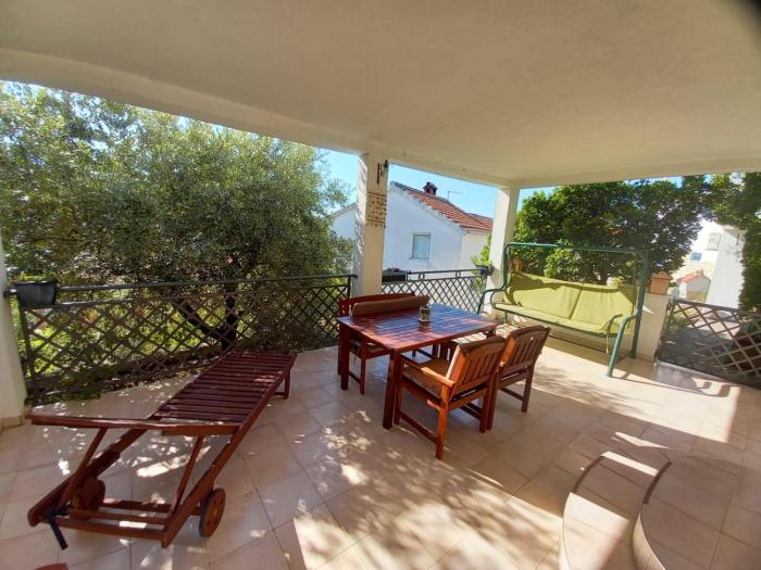 Marina Crveni Apartman