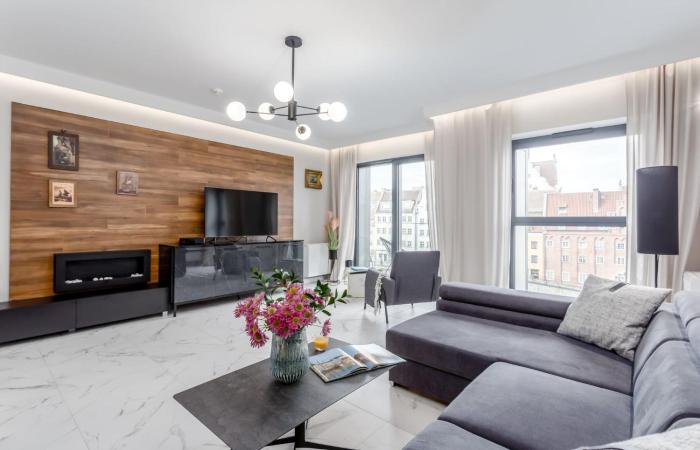 Deo Plaza Waterfront Luxury Apartments by Noclegi Renters