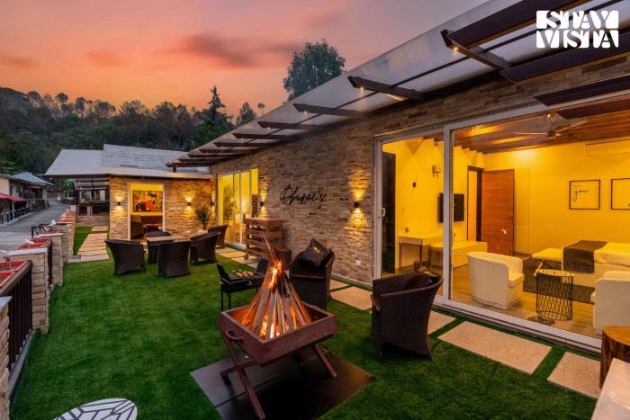 StayVista at Casa Di Oberoi with BBQ & Bonfire